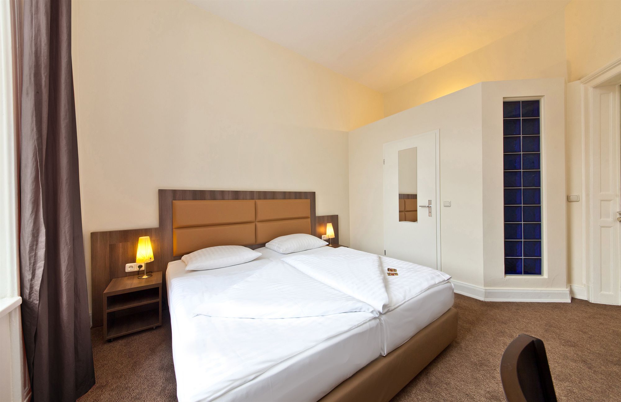 Фото Hotel Königshof Hamburg