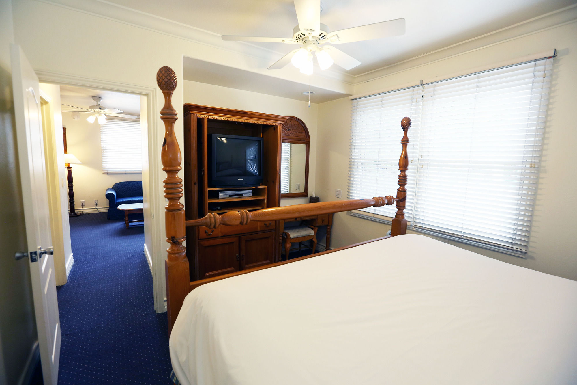 Фото Hotel Atwater