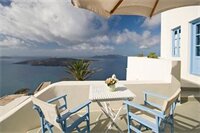 Фото Pantelia Suites