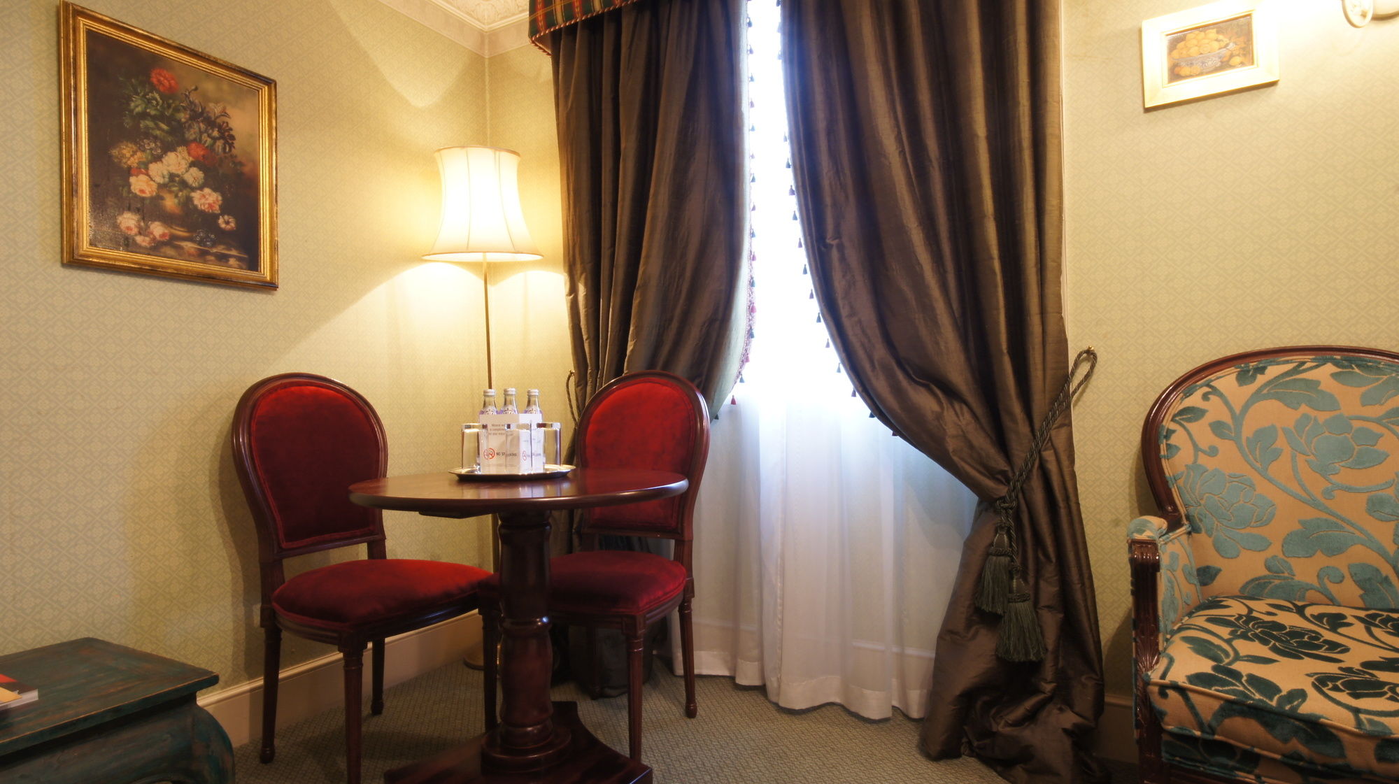 Фото The Leonard Hotel