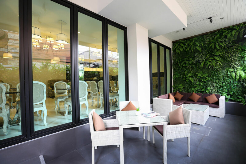 Гостиница The Sathon Vimanda Hotel