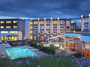 Гостиница Hotel Novotel Clermont Ferrand