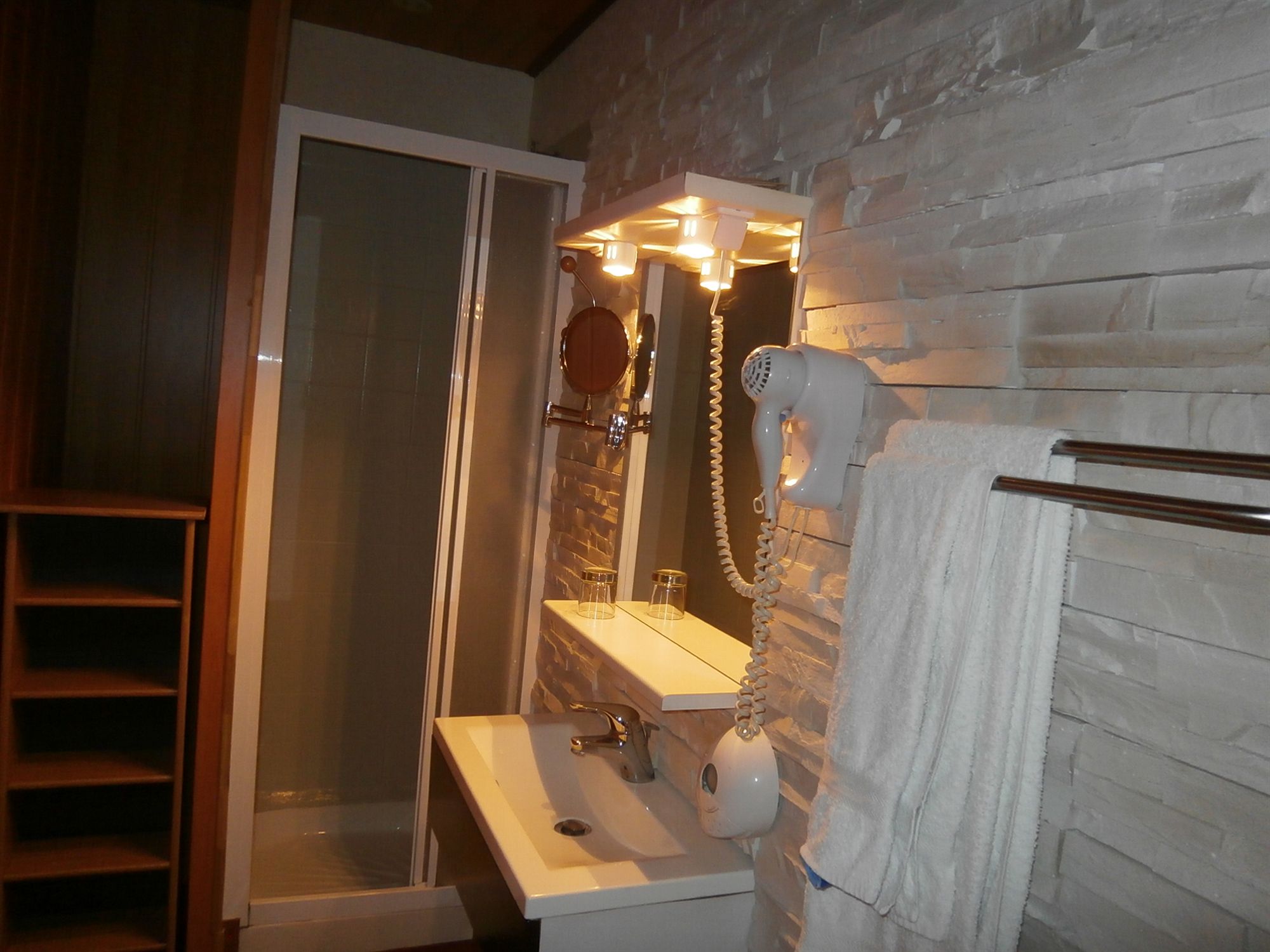 Фото Hôtel Beauséjour