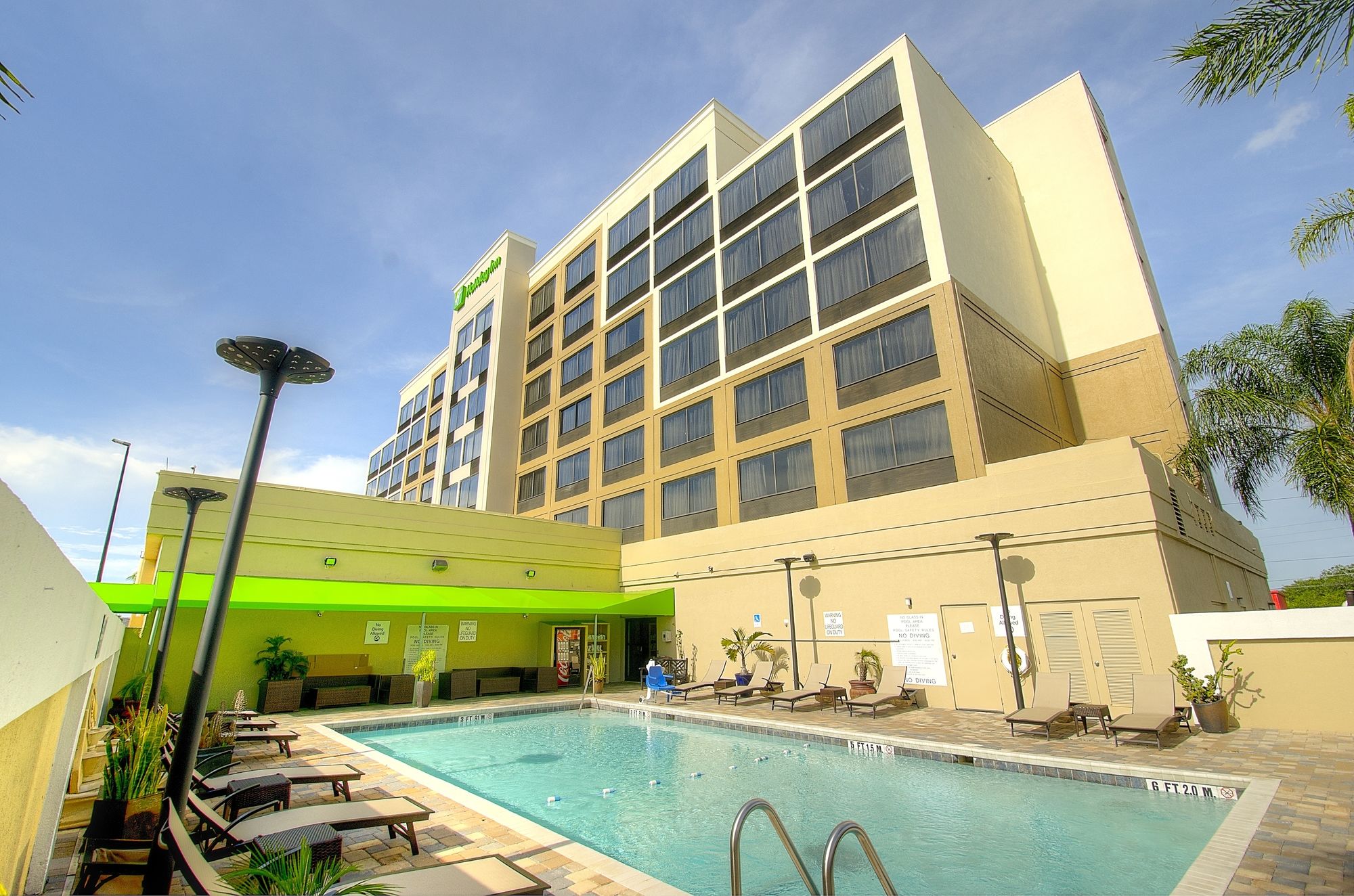 Фото Holiday Inn Orlando East - Ucf Area, an Ihg Hotel