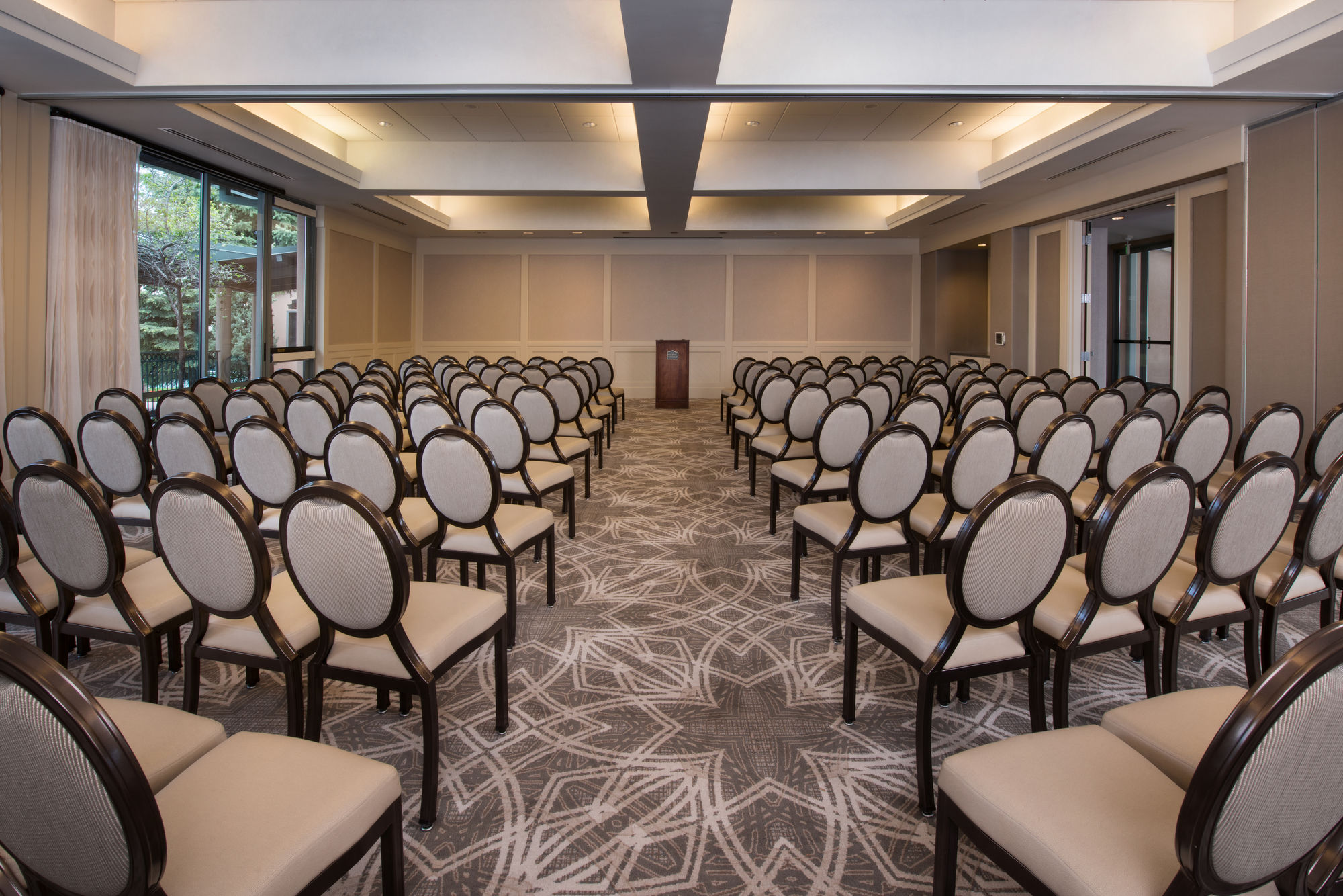 Фото Garden of the Gods Resort and Club