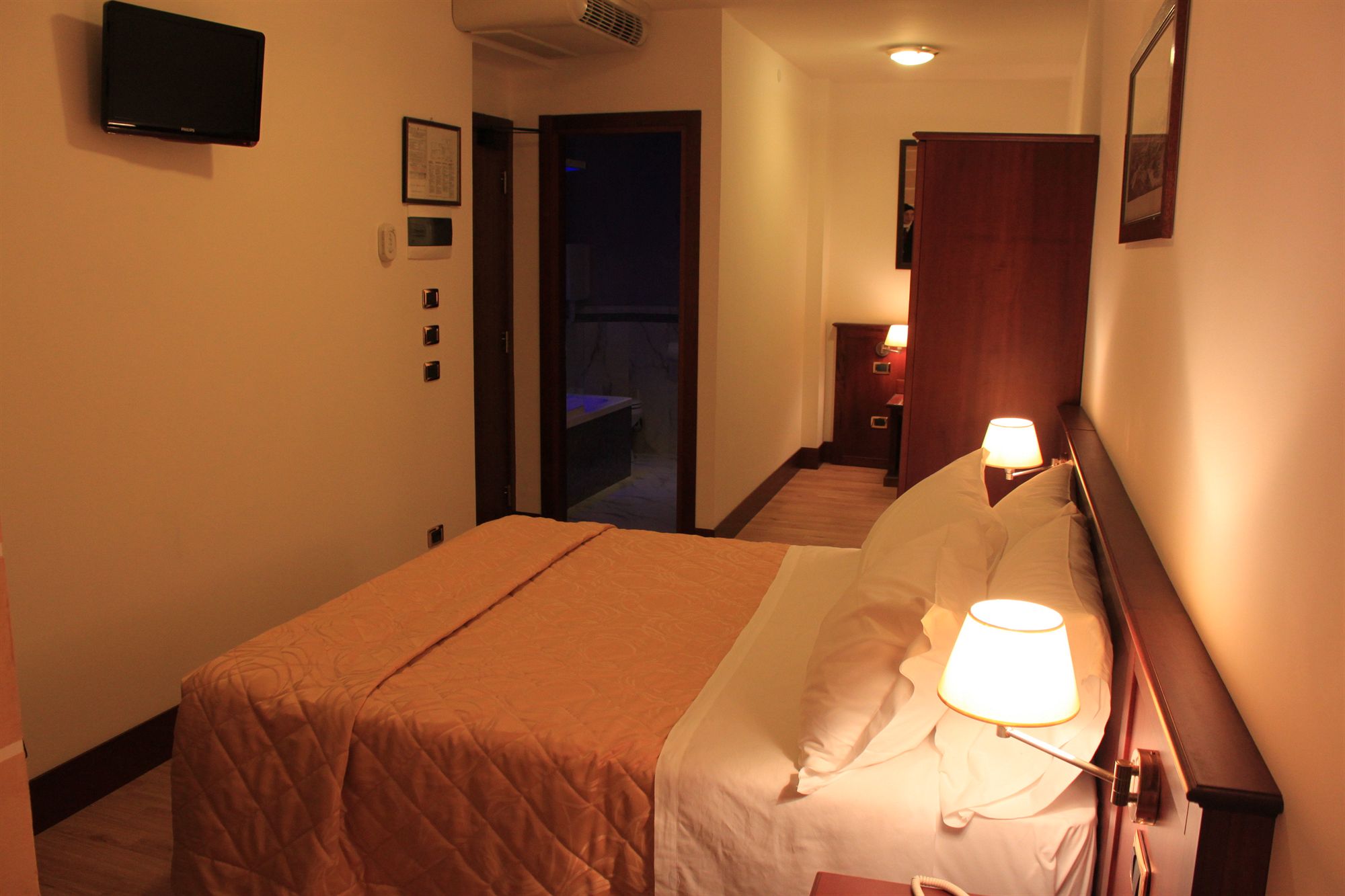 Фото Hotel Aurora