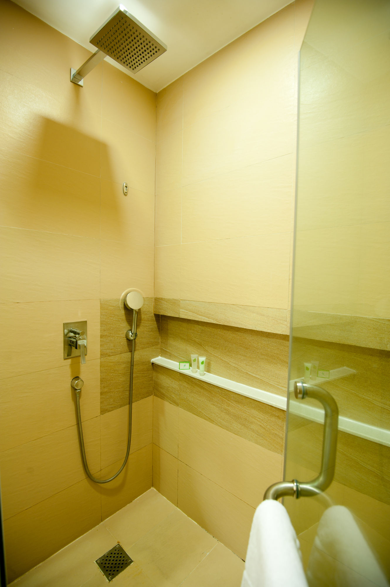 Фото Summit Ridge Tagaytay