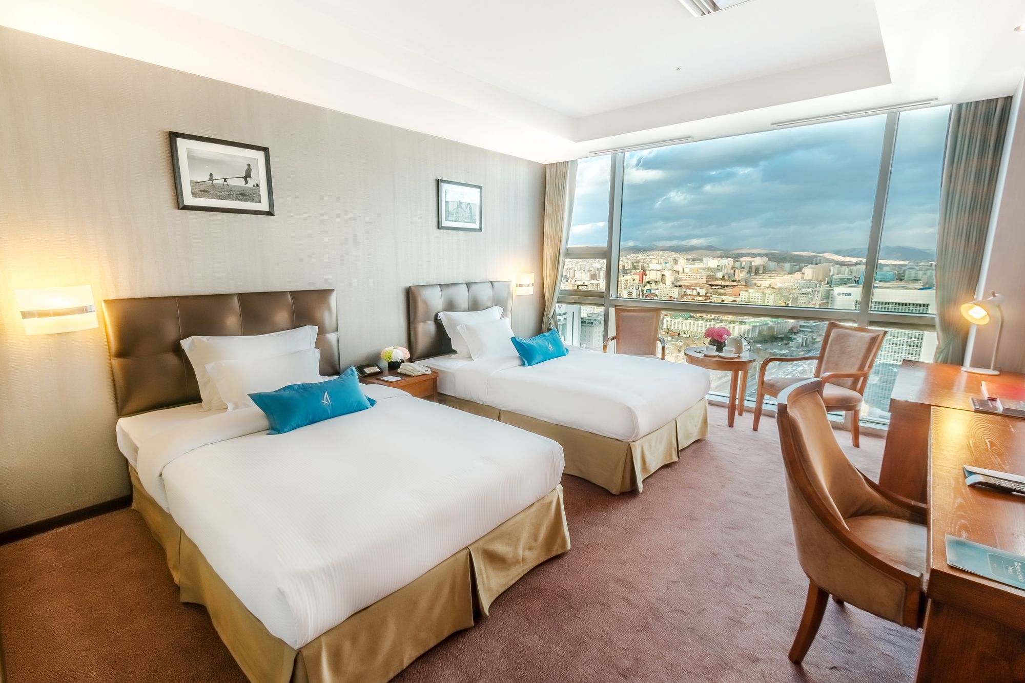 Фото отеля 2