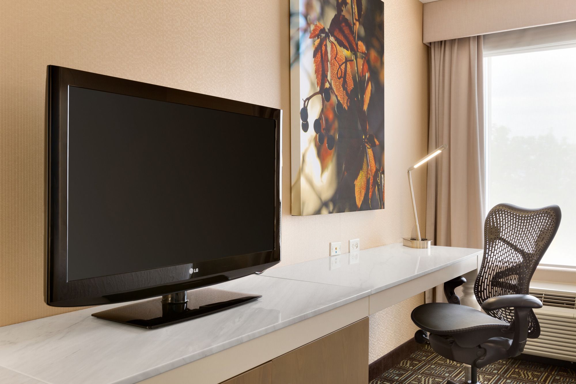 Фото Hilton Garden Inn Niagara-On-The-Lake