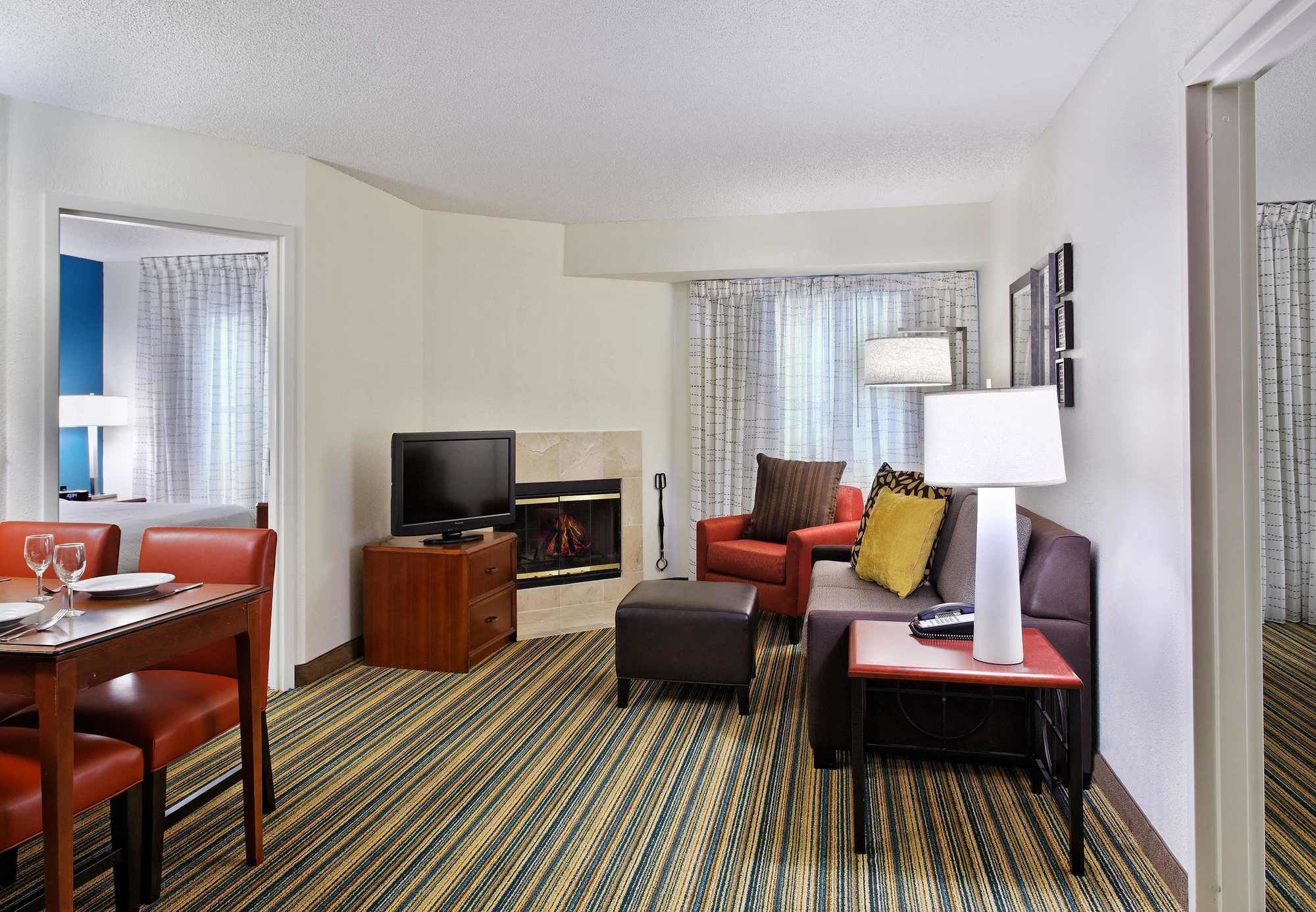 Фото Residence Inn by Marriott Tampa Sabal Park/Brandon