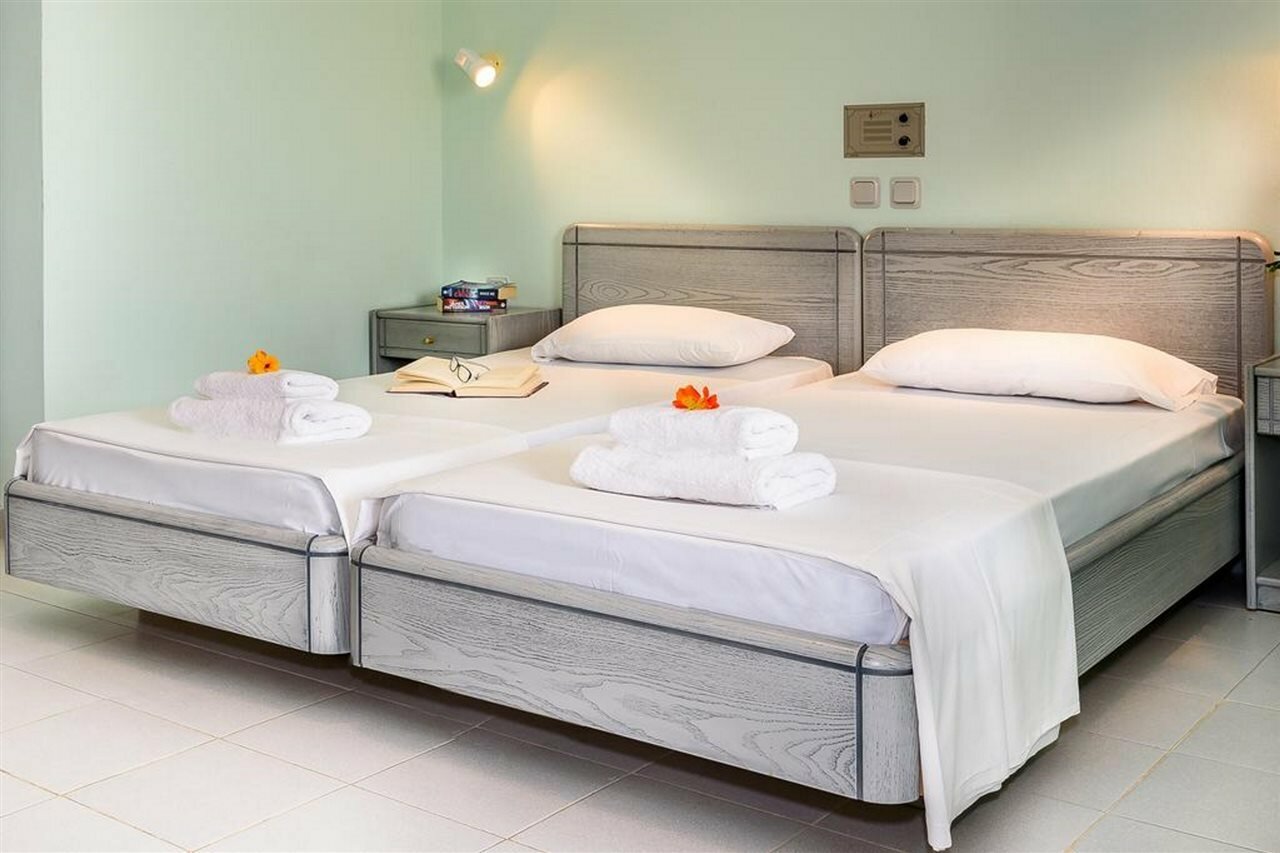 Фото Louladakis Apartments