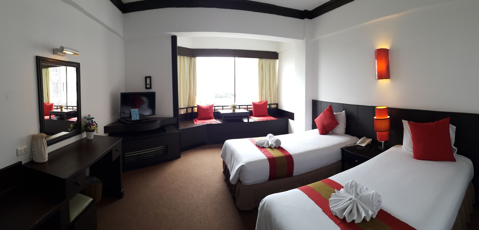 Фото Mountain Beach Resort & Convention Center