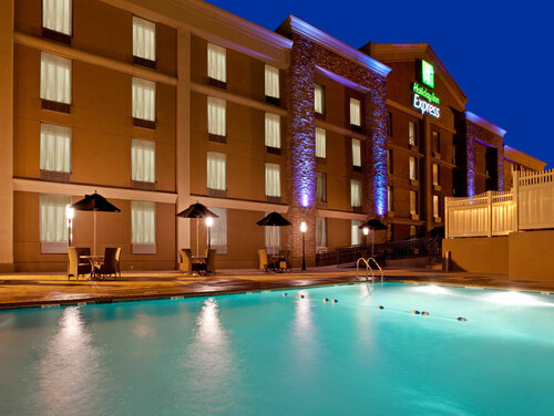 Внешний вид отеля Days Hotel by Wyndham North Bergen Nyc Area в Норт-Бергене, фото 2