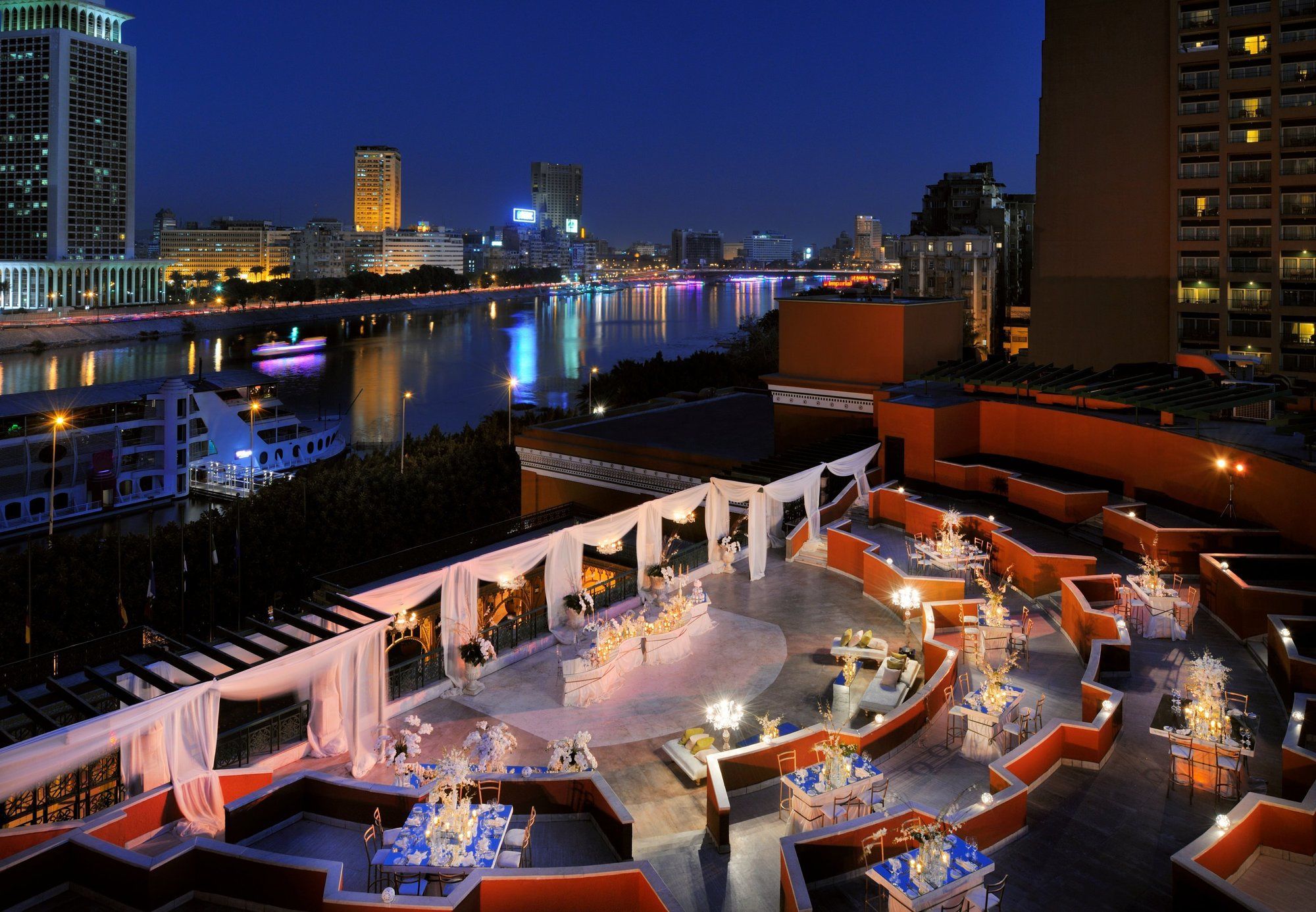 Фото Cairo Marriott Hotel & Omar Khayyam Casino