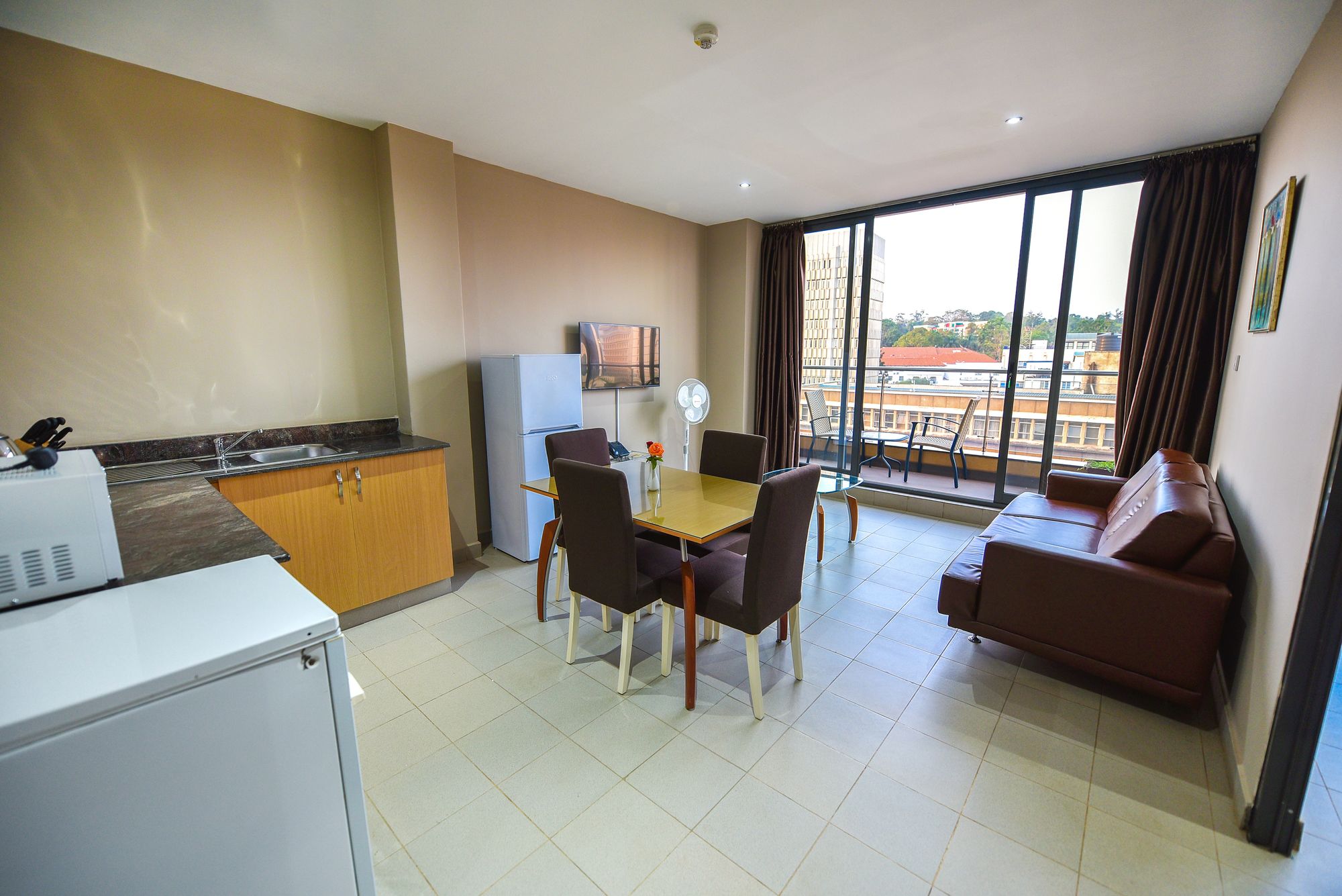 Фото Boulevard Suites