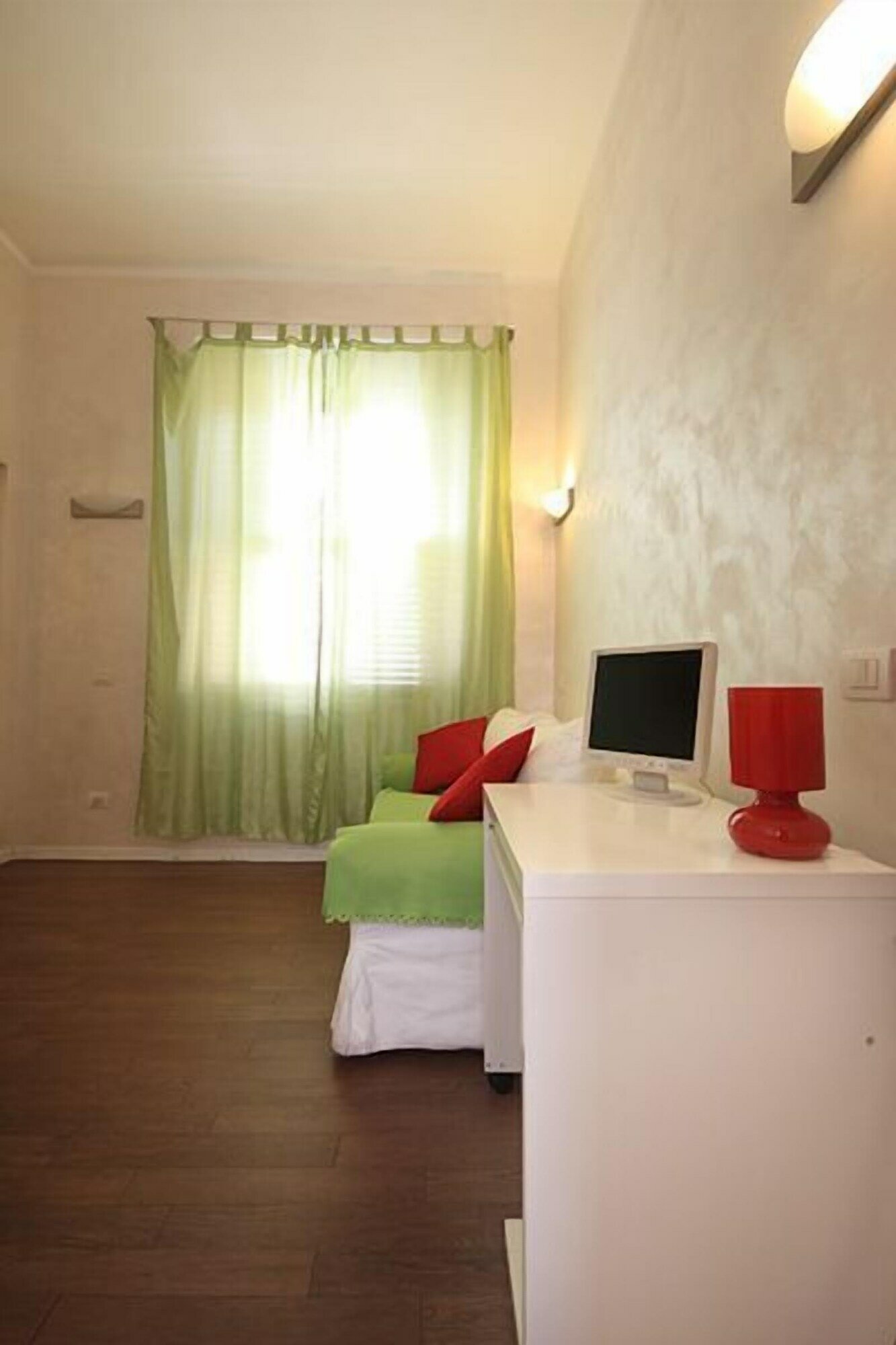 Фото Wrh Termini