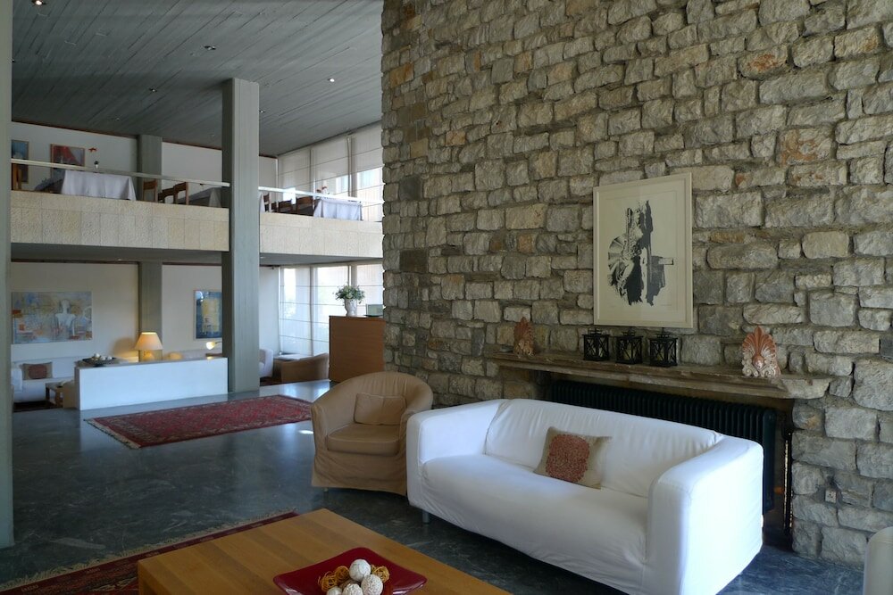 Фото Dioscouri Hotel