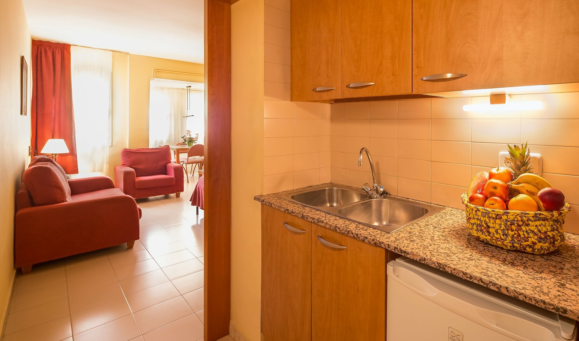 Фото Aparthotel Bertran