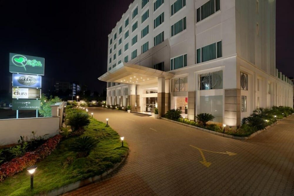 Фото Radha Regent Bengaluru