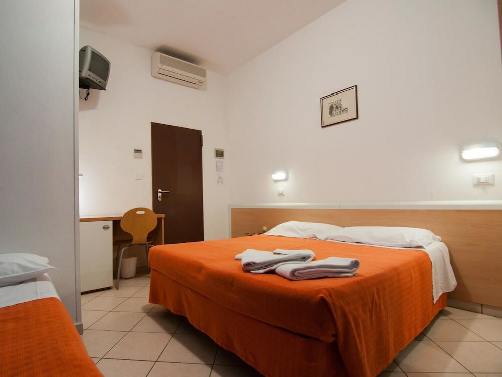 Фото Hotel Savina