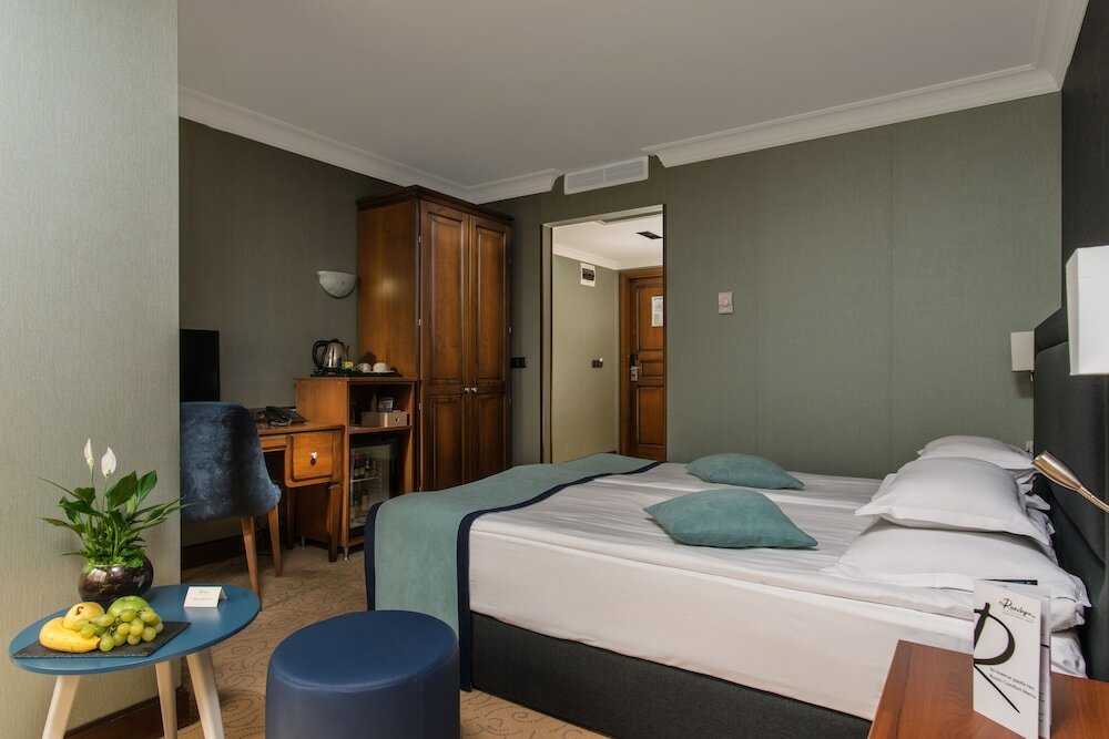 Фото Rosslyn Thracia Hotel