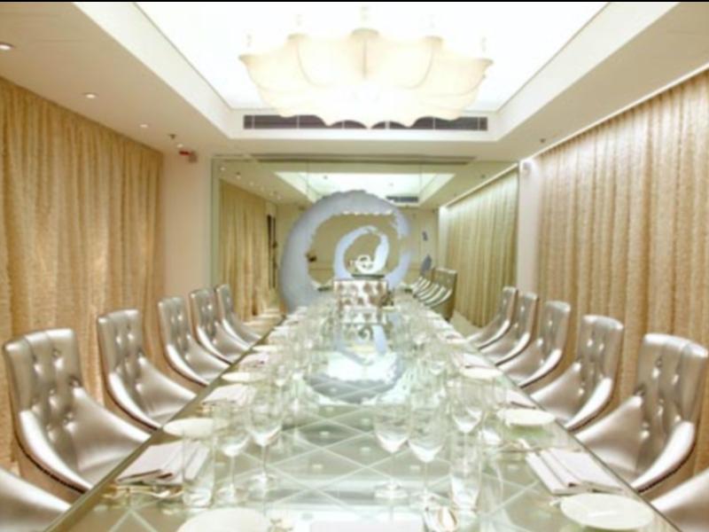 Фото The Luxe Manor