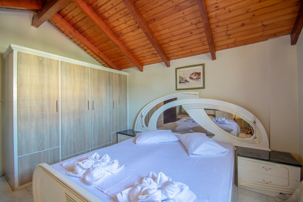 Фото Paradise Apartments