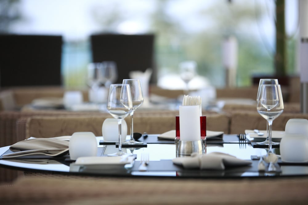 Фото Absolute Bangla Suites