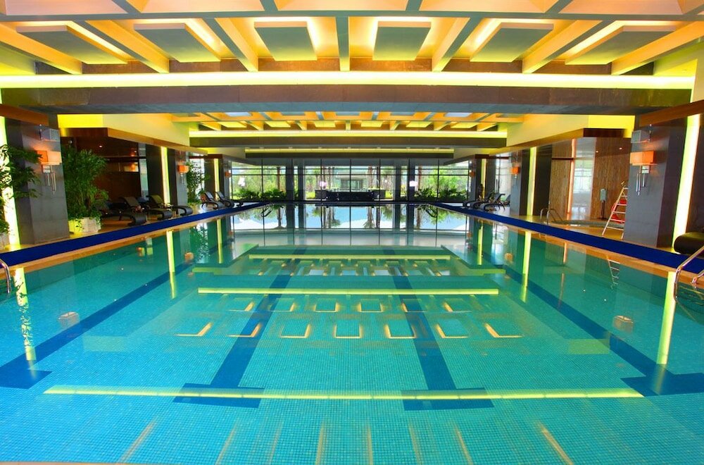 Фото New Century Resort Jiu Long Lake Ningbo