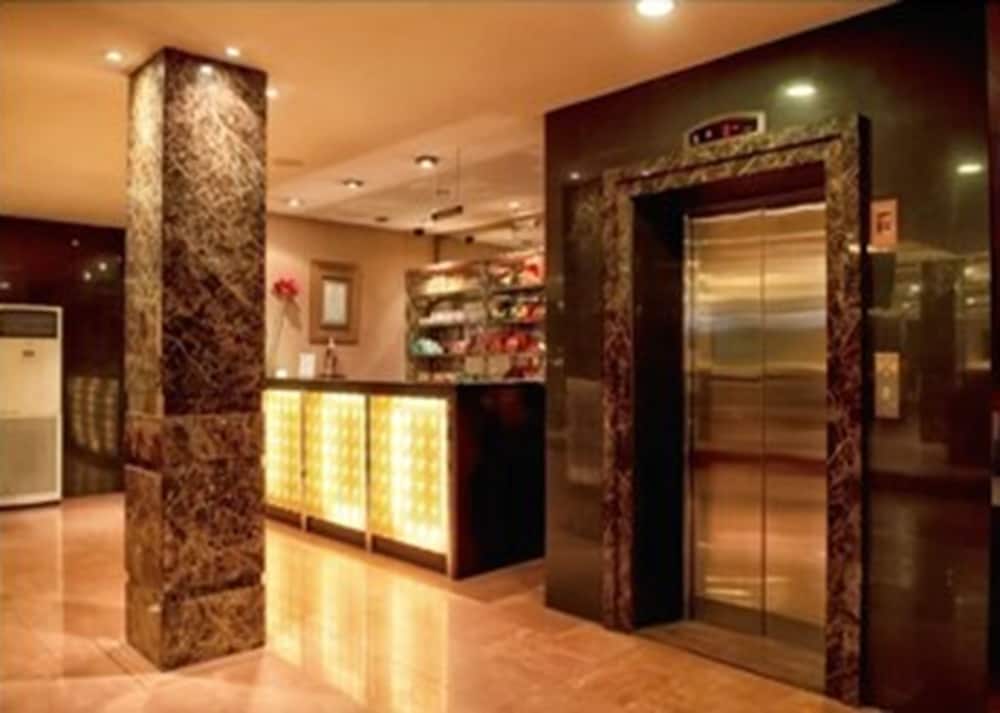 Фото Grand Sakura Hotel
