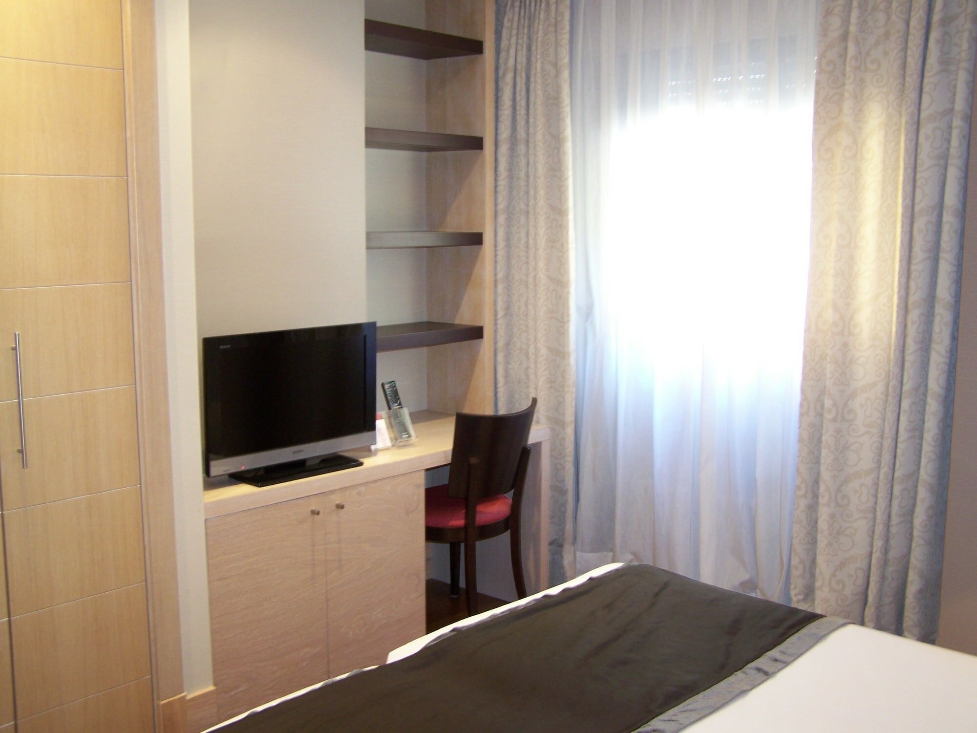 Фото Washington Parquesol Suites & Hotel