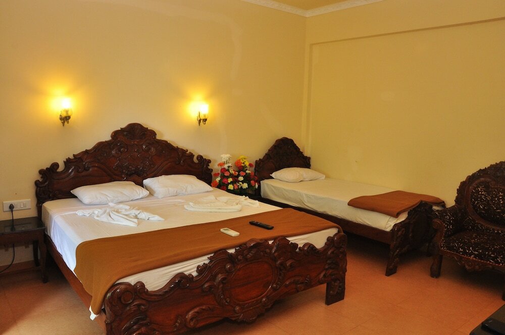 Фото Mayflower Beach Resort