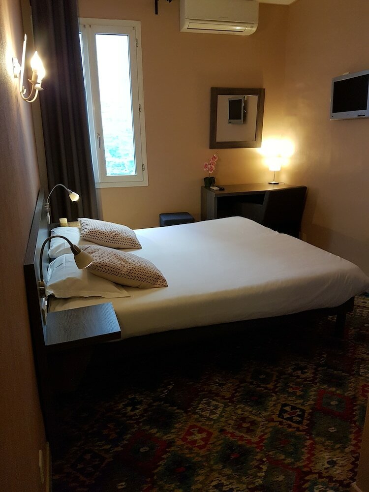 Фото The Originals Boutique, Hôtel Danieli, Avignon