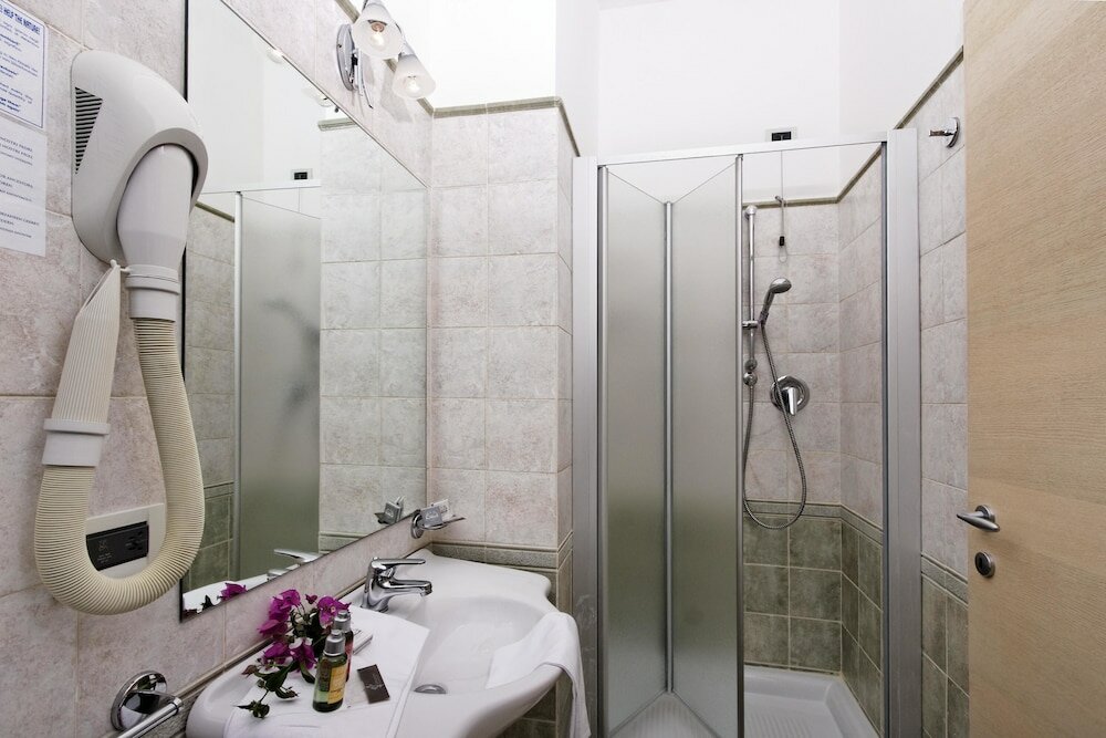 Фото Hotel Metropol