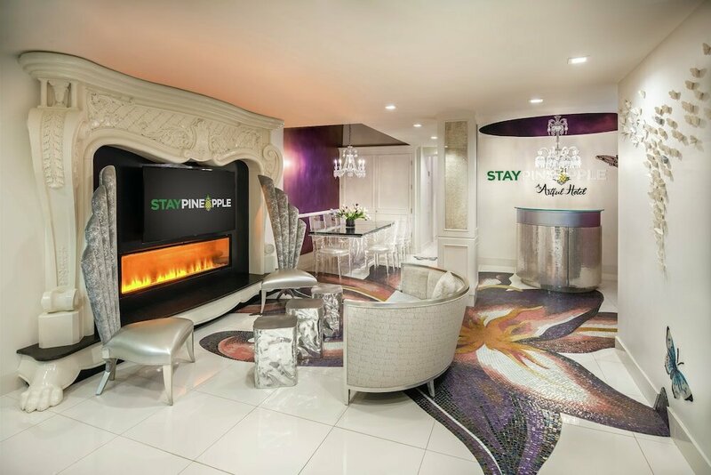Гостиница Staypineapple, An Artful Hotel в Нью-Йорке