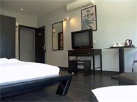 Фото The Venue Residence and Cabaret Show Bar