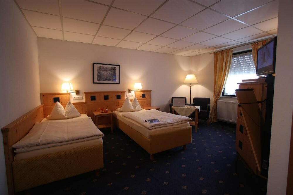 Фото Hotel zum Loewen