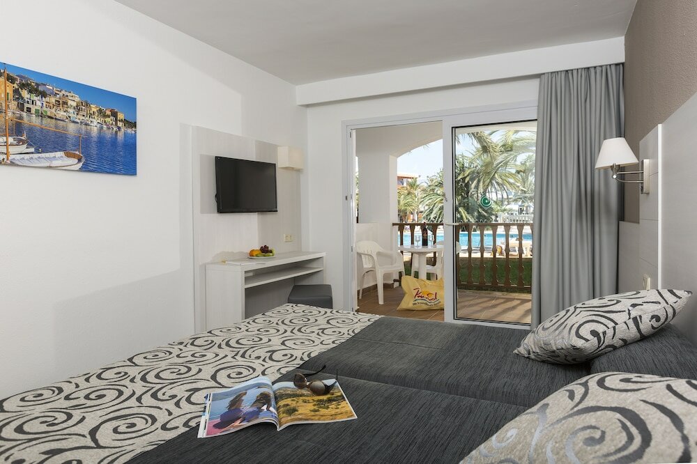 Фото Hotel Cala d'Or Gardens