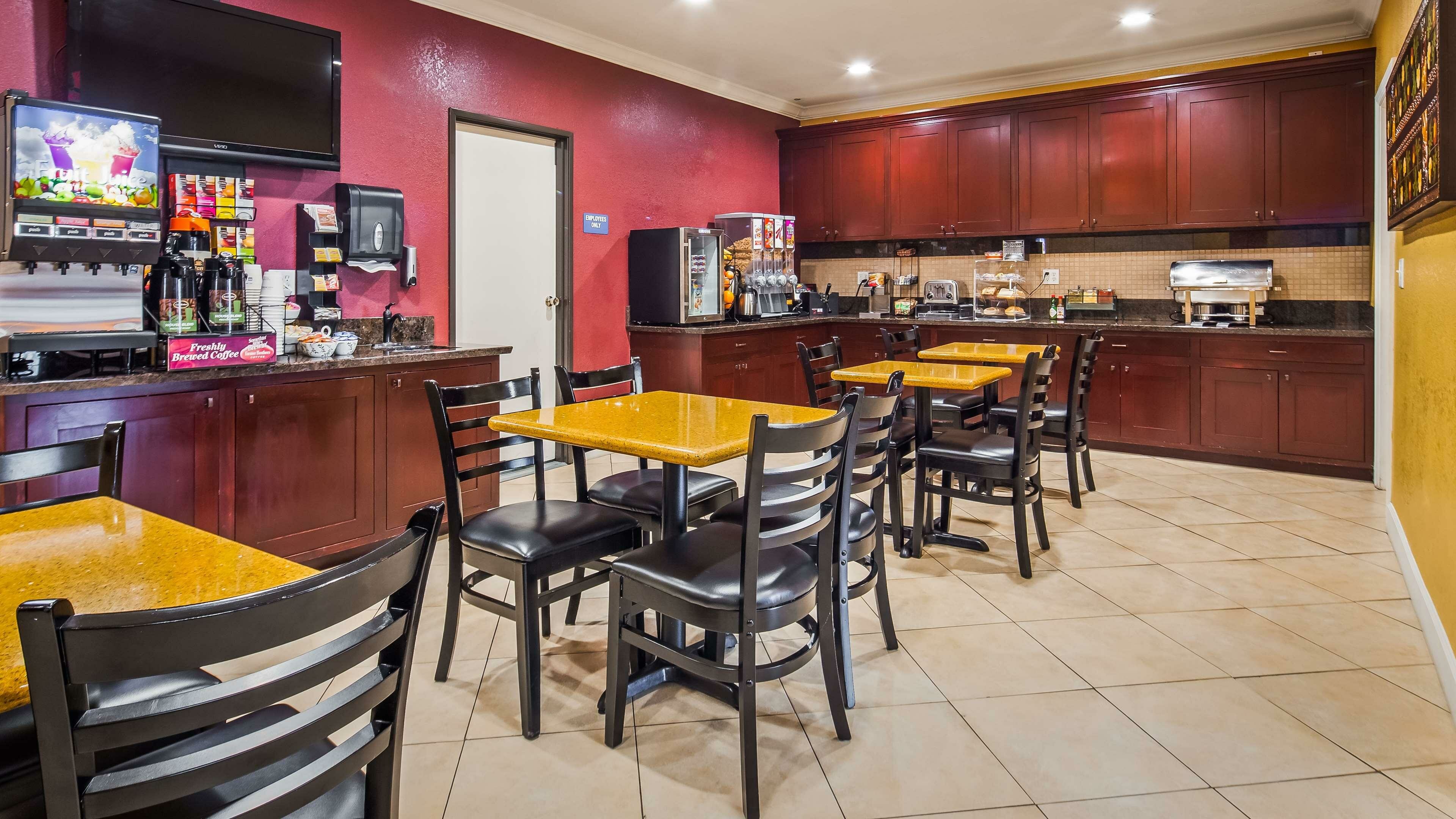Фото Best Western Anderson Inn