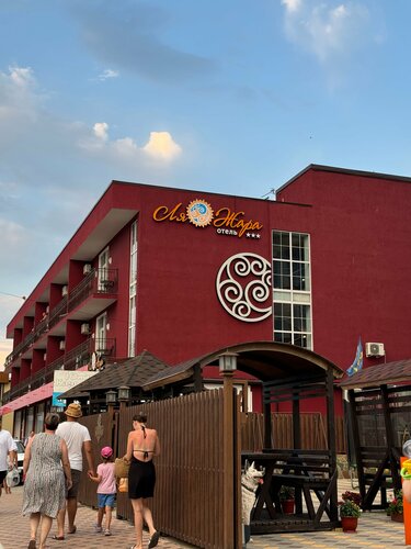 Внешний вид отеля Ля Жара в Новомихайловском, фото 3