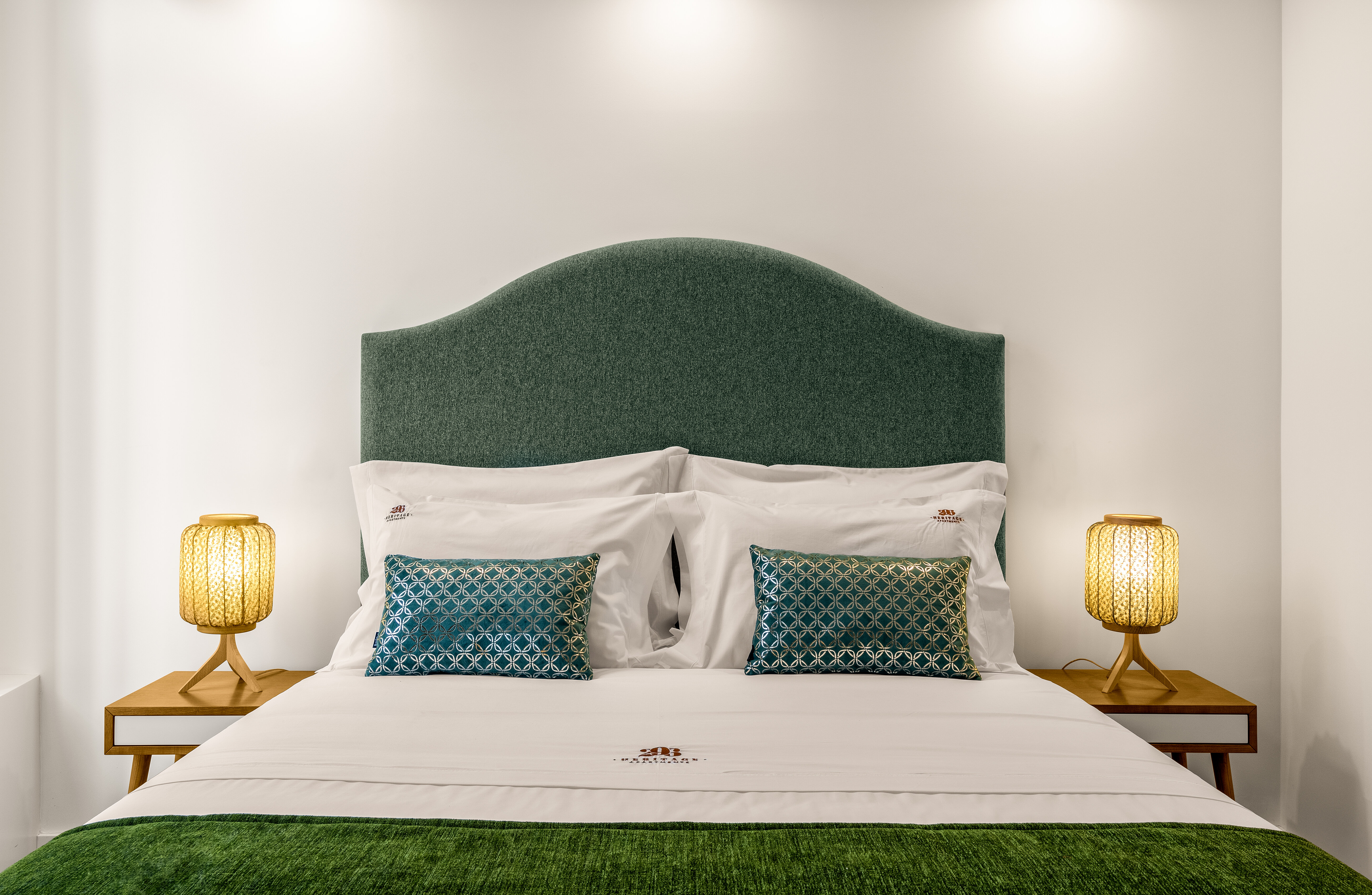 Фото 296 Heritage Apartments