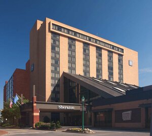 Гостиница Sheraton Pittsburgh Hotel at Station Square