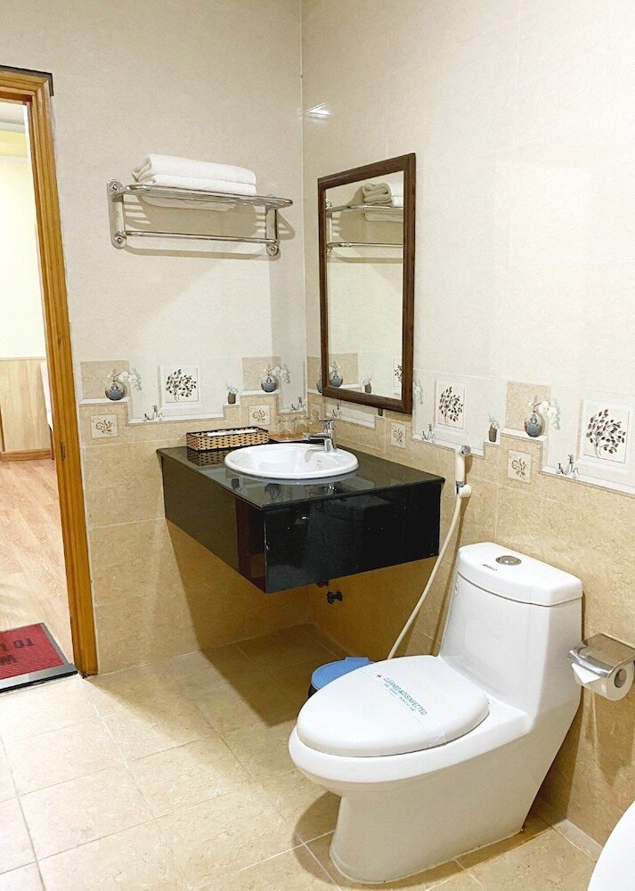 Фото Lan Vy Hotel