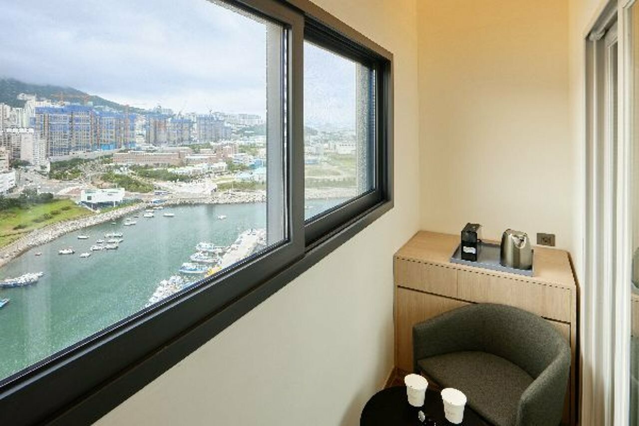 Фото Citadines Connect Hari Busan