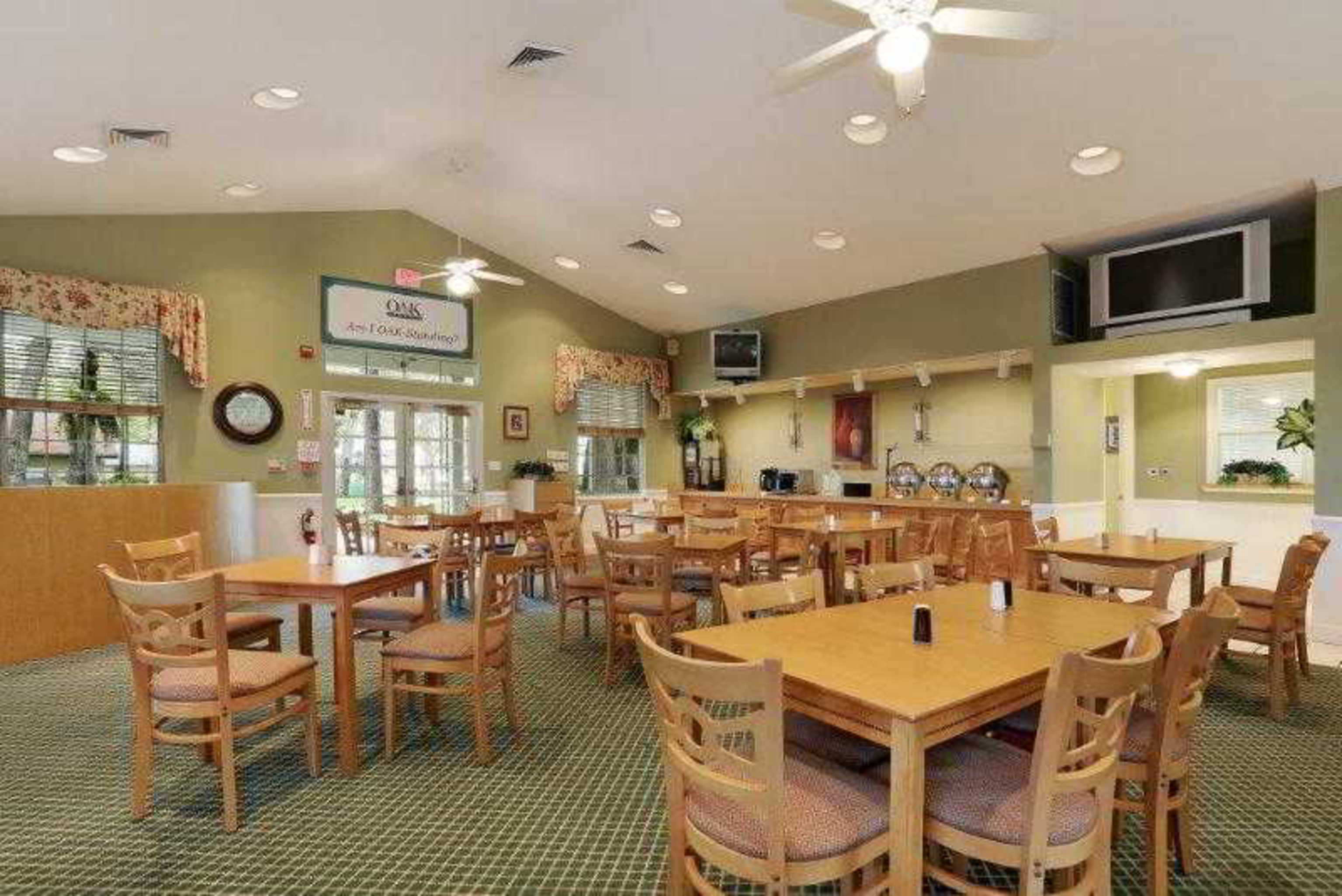 Фото Oak Plantation Resort