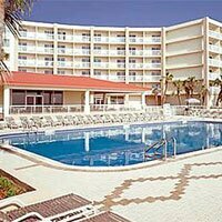 Гостиница Holiday Inn & Suites Daytona Beach on the Ocean, an Ihg Hotel в Дайтона Бич