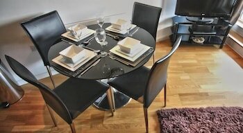 Фото Gateway Apartments