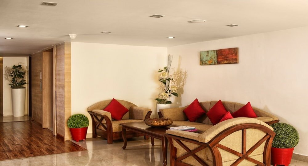 Фото Nidhivan Sarovar Portico Vrindavan