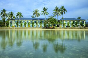 Гостиница Microtel by Wyndham Puerto Princesa