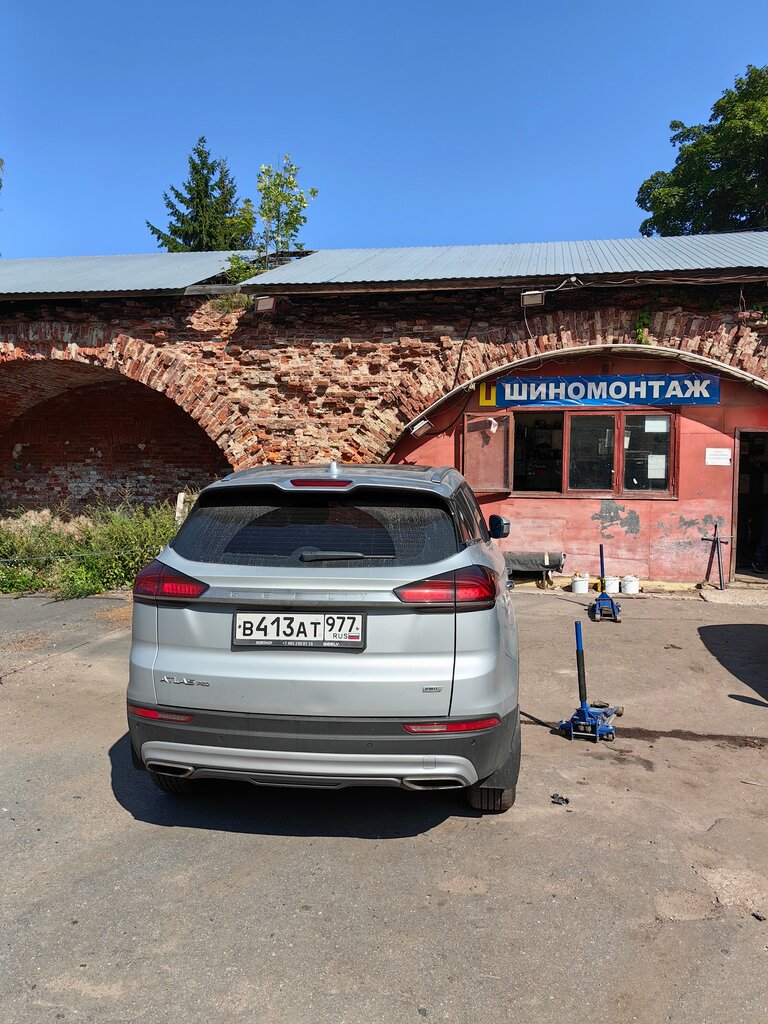 Tire service Shinomontazh, Kronstadt, photo